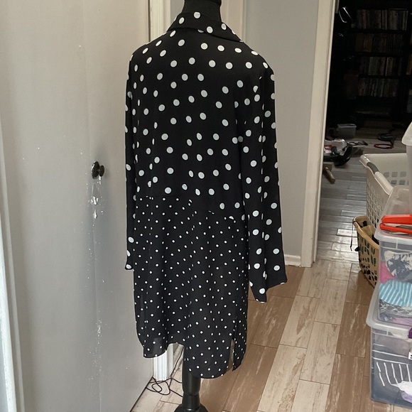 P437. Cleo Black and White Polka Dot Topper |PL - Picture 3 of 5